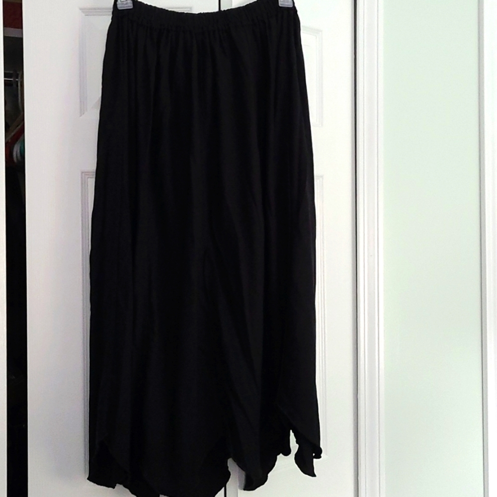Black tweed full skirt